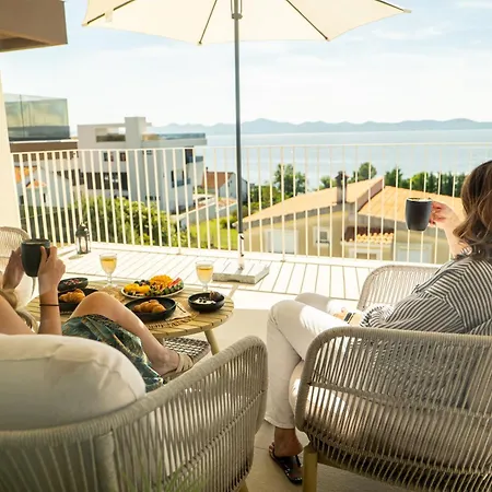 Bay - Brand New Seaside Apartments, Heated Pool Kozino