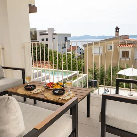 Bay - Brand New Seaside Apartments, Heated Pool Kožino