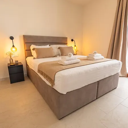 Apartamento Bay - Brand New Seaside Apartments, Heated Pool Kožino
