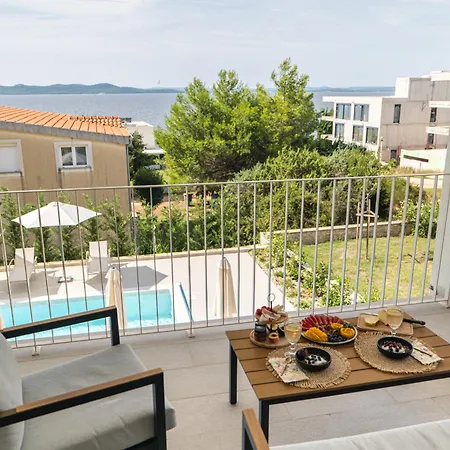 Bay - Brand New Seaside Apartments, Heated Pool Kožino