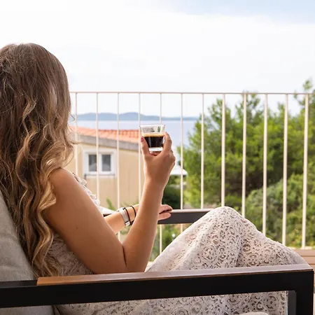Apartamento Bay - Brand New Seaside Apartments, Heated Pool Kožino